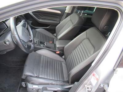 Volkswagen Passat Variant 2.0 TDI SCR 200 CV DSG Executive Grigio usata Striano
