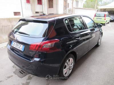 Peugeot 308 S&S Business Blu/Azzurro usata Striano