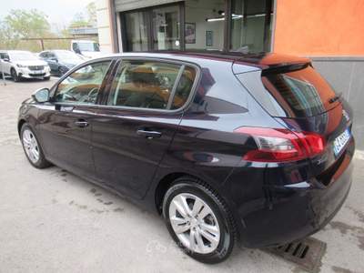 Peugeot 308 S&S Business Blu/Azzurro usata Striano