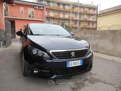 Peugeot 308 S&S Business Blu/Azzurro usata Striano