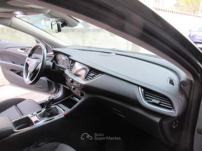 Opel Insignia 136 S&S Sports Tourer Innovation Grigio usata Striano