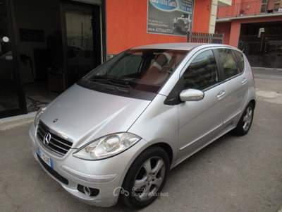 Mercedes-Benz Classe A A 180 CDI Avantgarde Grigio usata Striano