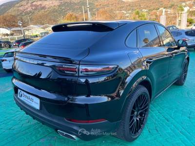 Porsche Cayenne 3.0 V6 E-Hybrid Nero usata Aquino