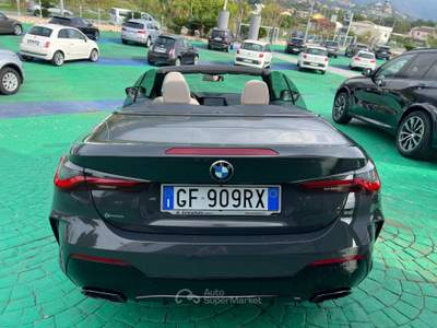 BMW Serie 5 M5 4er Cabrio M 440i xDrive 48V Grigio usata Aquino