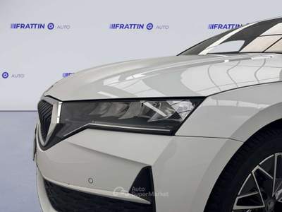 Skoda Octavia Octavia 2.0 Tdi 150 Cv Dsg Wagon Executive Bianco usata Cassola
