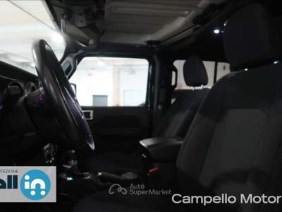 Jeep Wrangler Wrangler Unlimited 2.2 Mjt 200cv AT8 Sport Nero usata Venezia