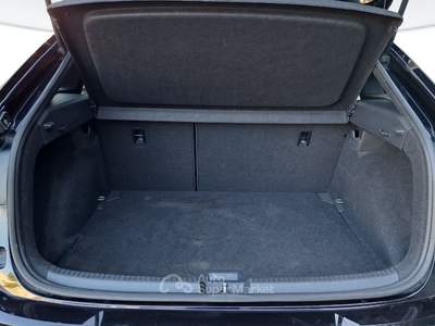 Volkswagen Taigo  1.0 tsi r-line 110cv dsg Nero usata San Vendemiano