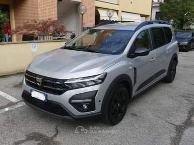 Dacia Jogger 1.0 TCe GPL 100 CV 7 posti Extreme Grigio usata Torino