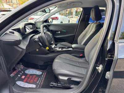 Peugeot 208 e- 100kW 5 porte Allure Nero usata Cercola