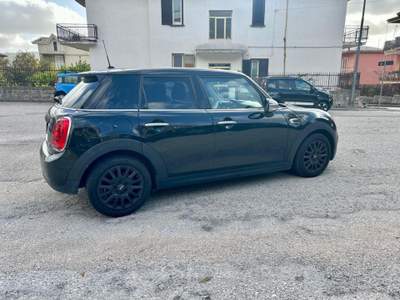 MINI One 1.5 One 5 porte Nero usata Mugnano del Cardinale