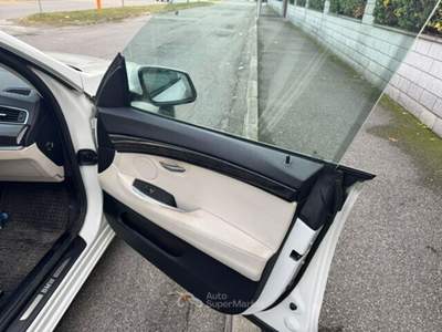 BMW Serie 5 530d 530d xDrive Gran Turismo Futura Bianco usata Concesio