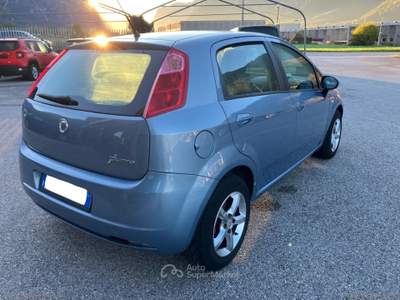 Fiat Grande Punto Grande Punto 1.4 5p. Dynamic Grigio usata Scurelle