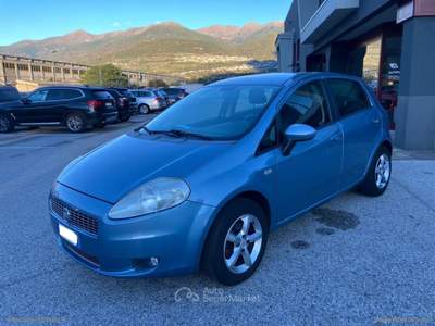 Fiat Grande Punto Grande Punto 1.4 5p. Dynamic Grigio usata Scurelle