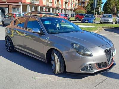 Alfa Romeo Giulietta 1750 TBi Quadrifoglio Verde Grigio usata Melegnano