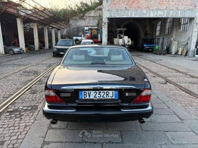 Jaguar XJ 3.2 cat Executive  ISCRITTA ASI Nero usata Arcola