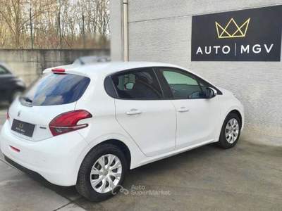 Peugeot 208 208 5p 1.2 puretech Active GPL 82cv * PROMO Bianco usata La Loggia