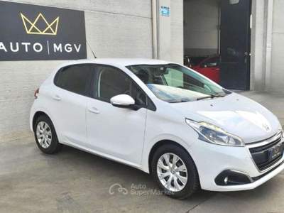 Peugeot 208 208 5p 1.2 puretech Active GPL 82cv * PROMO Bianco usata La Loggia