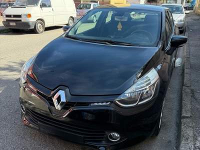 Renault Clio vendo bellissima renault clio  Nero usata Novara
