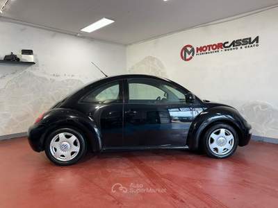 Volkswagen New Beetle ADATTA A NEOPATENTATI Nero usata Roma