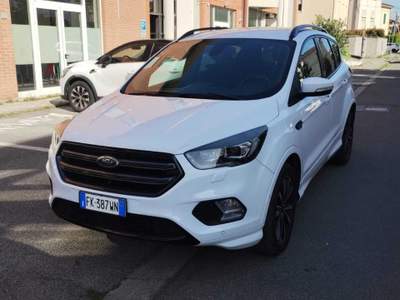 Ford Kuga FORD KUGA Bianco usata CASCINA