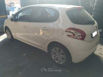 Peugeot 208 5P. MOTORE ROTTO!!!! Bianco usata Ferrara