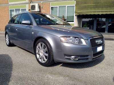 Audi A4 2.0 16V TDI Avant S-LINE Grigio usata Ferrara