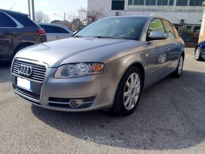 Audi A4 2.0 16V TDI Avant S-LINE Grigio usata Ferrara