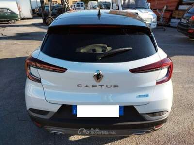 Renault Captur Hybrid E-Tech 145 CV RS Line Bianco usata Ferrara