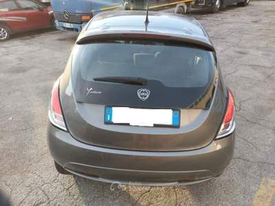 Lancia Ypsilon 5 porte GPL Ecochic Unyca Grigio usata Ferrara