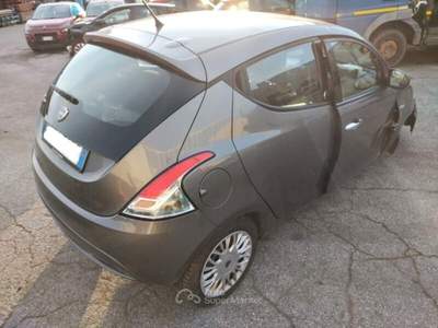 Lancia Ypsilon 5 porte GPL Ecochic Unyca Grigio usata Ferrara