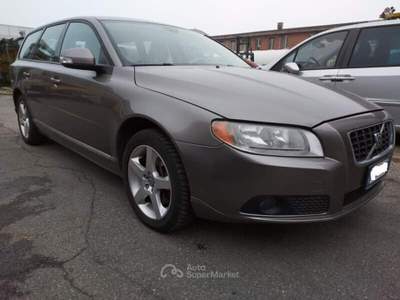 Volvo V70 D Summum PROBLEMI AL MOTORE!!!! Oro usata Ferrara