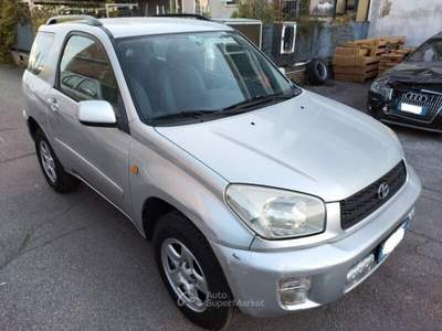 Toyota RAV4 RAV 4 2.0 16V cat 3 porte Sol Argento usata Ferrara
