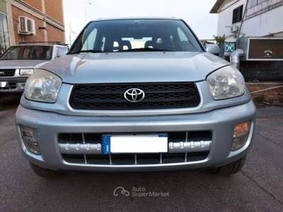 Toyota RAV4 RAV 4 2.0 16V cat 3 porte Sol Argento usata Ferrara