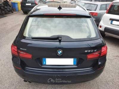 BMW Serie 5 530d 530d xDrive 258CV Touring Luxury Blu/Azzurro usata Ferrara