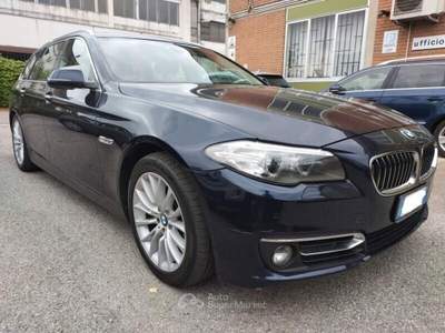 BMW Serie 5 530d 530d xDrive 258CV Touring Luxury Blu/Azzurro usata Ferrara