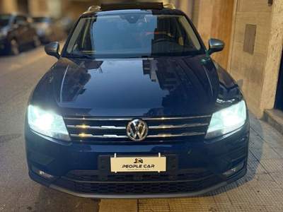 Volkswagen Tiguan Allspace **7 posti** Blu/Azzurro usata Bari