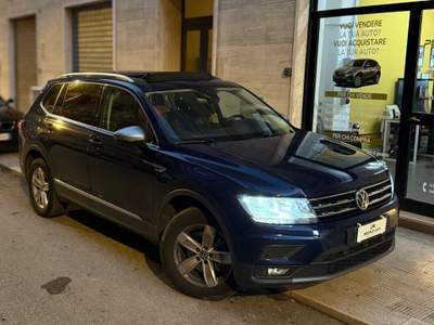 Volkswagen Tiguan Allspace **7 posti** Blu/Azzurro usata Bari