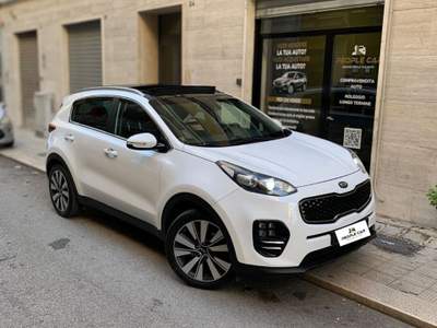 Kia Sportage VGT 2WD **FULL OPTIONAL** Bianco usata Bari