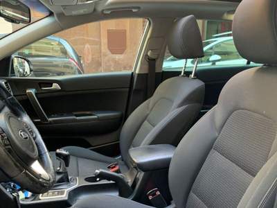 Kia Sportage VGT 2WD **FULL OPTIONAL** Bianco usata Bari