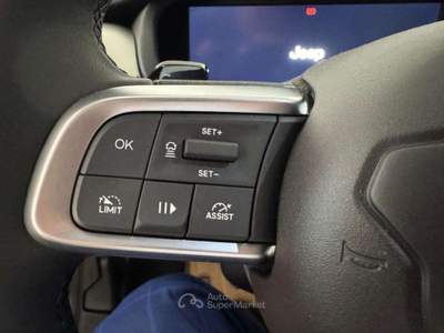 Jeep Avenger 1.2 Turbo 110 CV MHEV Summit Grigio usata Asti