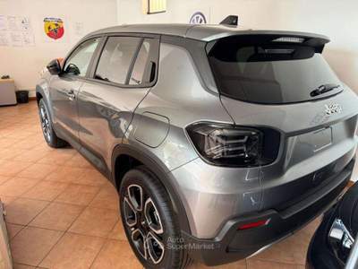 Jeep Avenger 1.2 Turbo 110 CV MHEV Summit Grigio usata Asti
