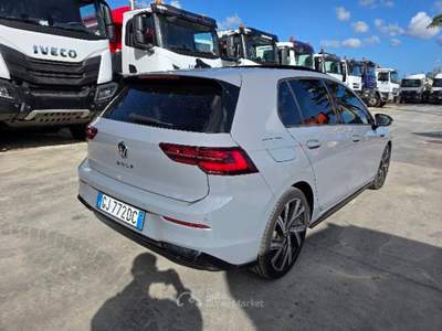 Volkswagen Golf Golf 8 Grigio usata Andria