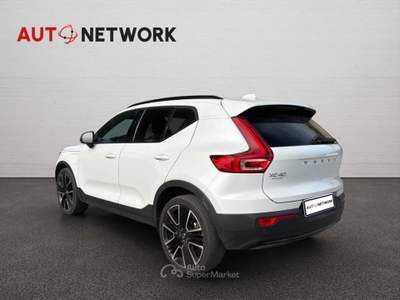 Volvo XC40 T4 Recharge Plug-in Hybrid Ultimate Dark | Tetto Bianco usata Imola