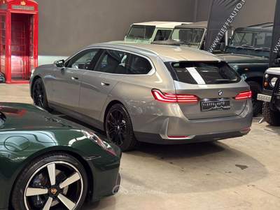 BMW Serie 5 520d D 48V xDrive Touring Grigio usata Bologna