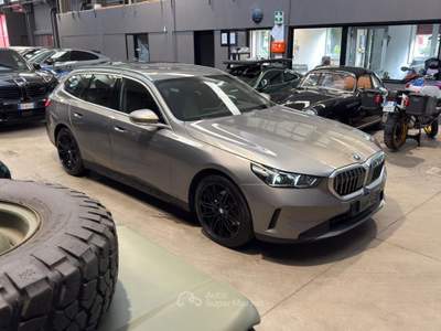 BMW Serie 5 520d D 48V xDrive Touring Grigio usata Bologna
