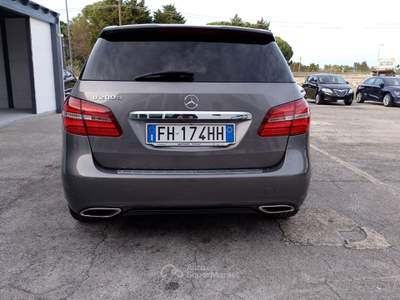 Mercedes-Benz Classe B B 200 CDI Automatic Premium Grigio usata Mesagne