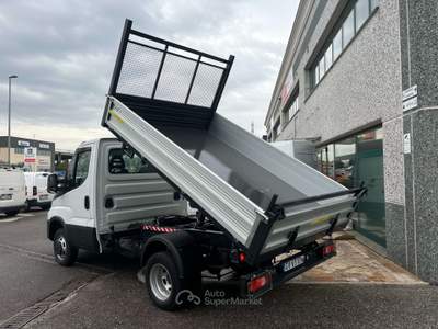 Iveco Daily 35C14 35QLI Ribaltabile Trilat. Garanzia  Iveco Bianco usata Cazzago San Martino