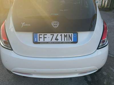 Lancia Ypsilon Auto in perfette condizioni Bianco usata Giugliano in Campania