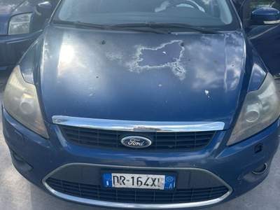 Ford Focus auto in buono stato Blu/Azzurro usata Giugliano in Campania