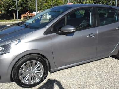 Peugeot 208 ADATTA A NEOPATENTATI Grigio usata Puegnago sul Garda